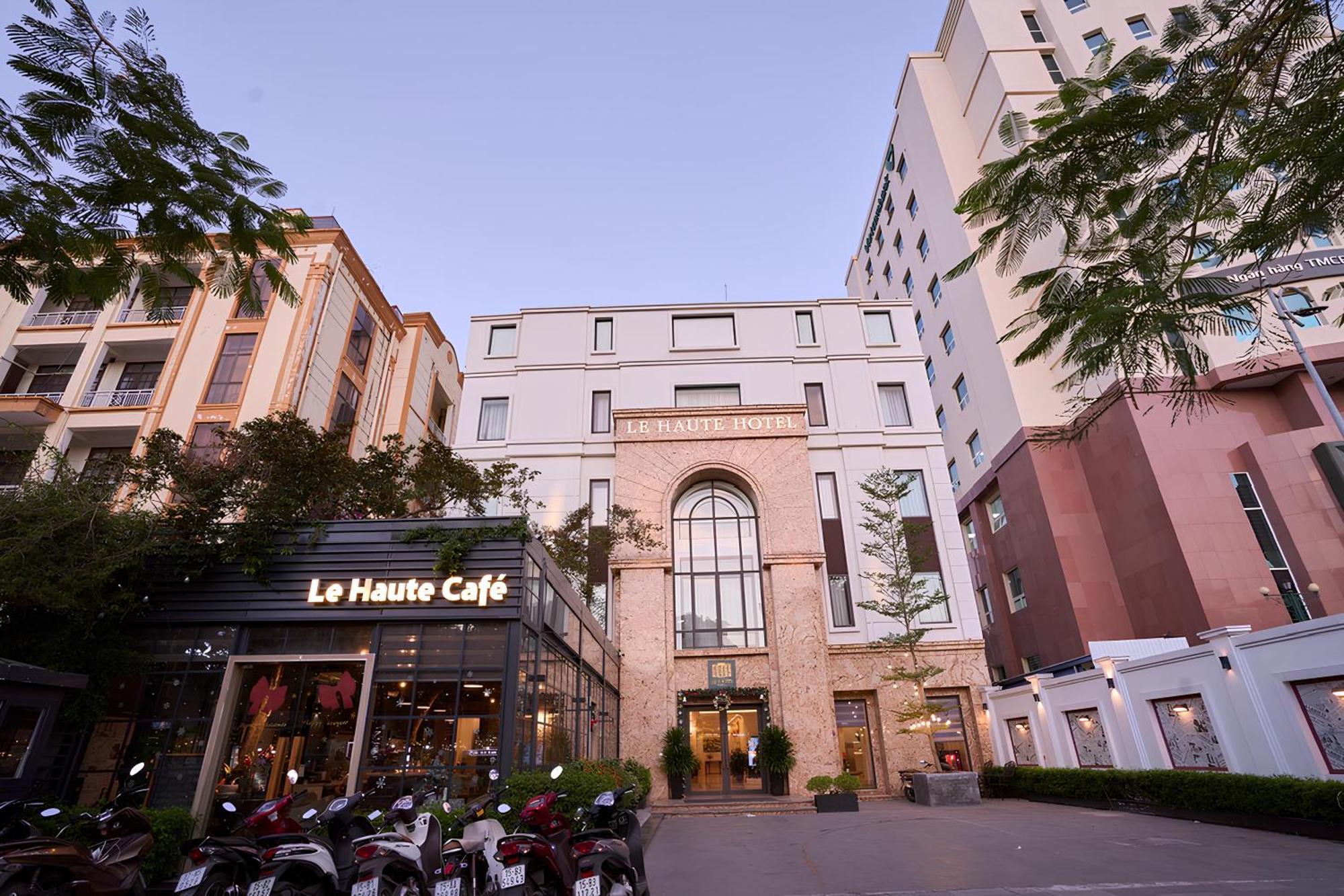 Le Haute Hotel Hai Phong Bagian luar foto