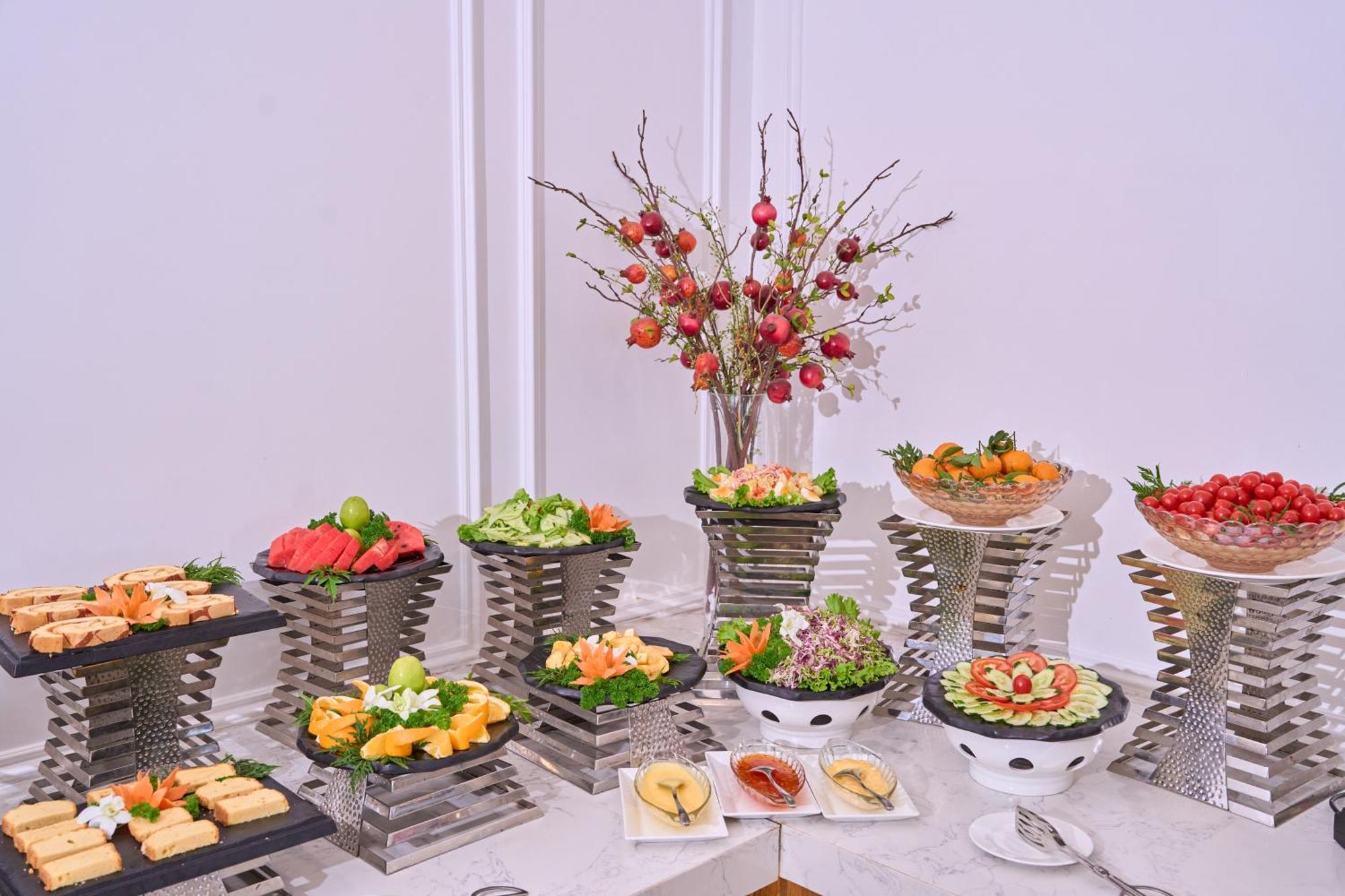 Le Haute Hotel Hai Phong Bagian luar foto