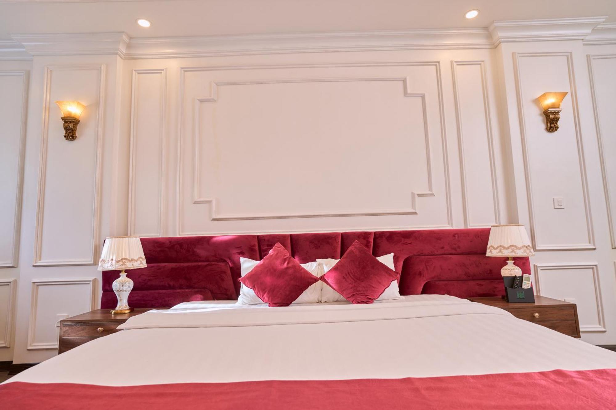 Le Haute Hotel Hai Phong Bagian luar foto