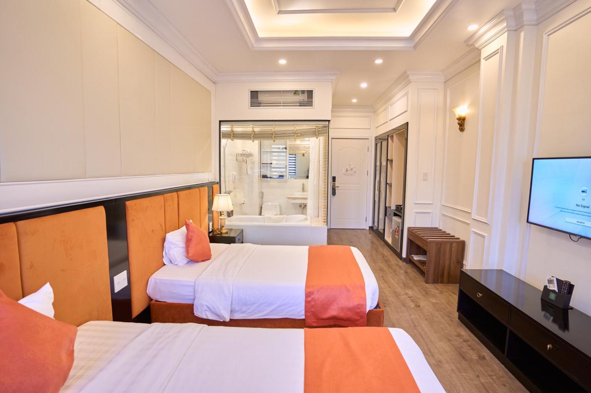 Le Haute Hotel Hai Phong Bagian luar foto
