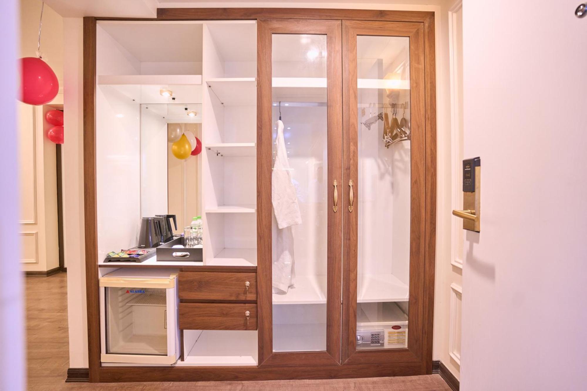 Le Haute Hotel Hai Phong Bagian luar foto