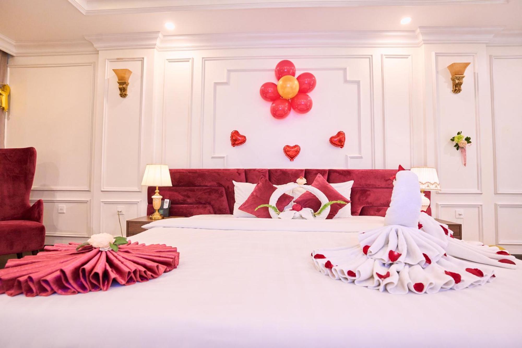 Le Haute Hotel Hai Phong Bagian luar foto
